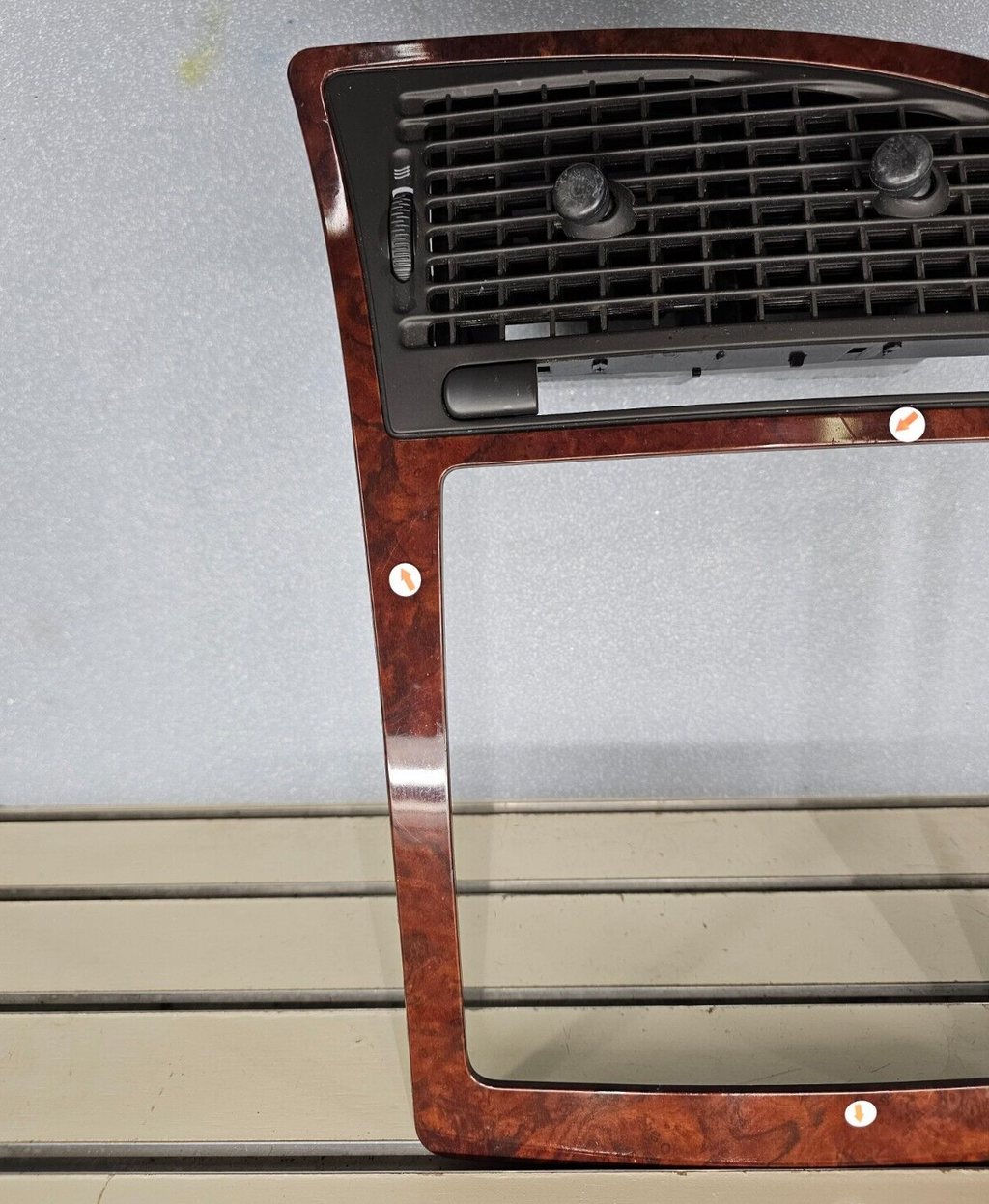 🔥05-09 Saab 9-7x Front Center Dash Radio Stereo Display Trim Panel Bezel Wood