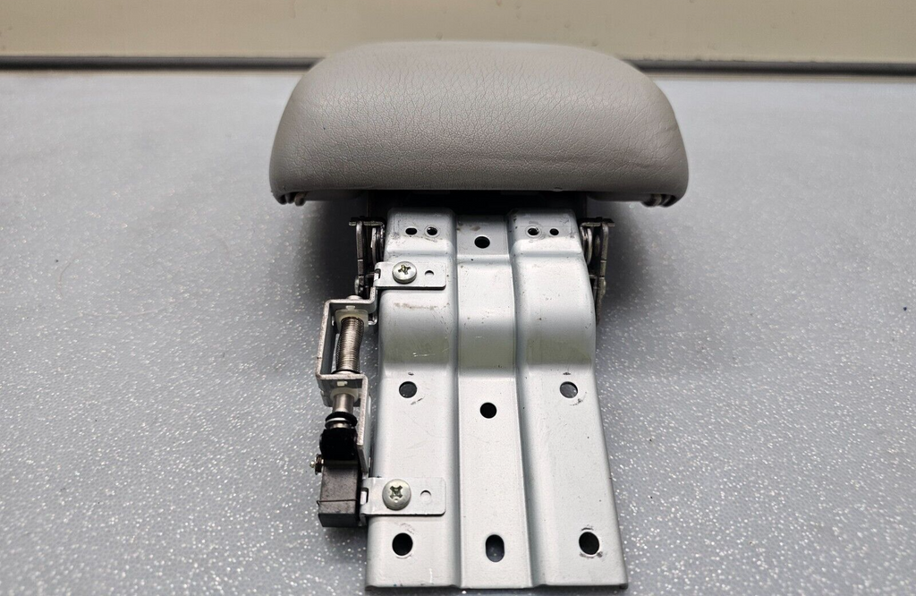09-13 Subaru Forester Center Console Sliding Armrest Lid Assembly Light Gray OEM
