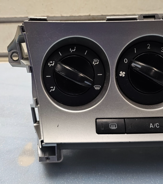 🔥10-11 Mazda 3 Climate Control Panel Temperature Unit A/C Heater OEM