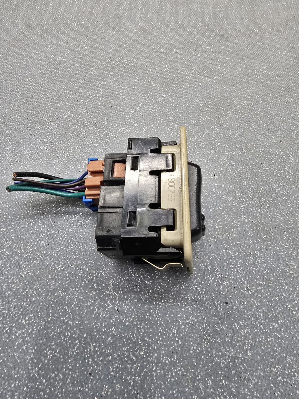 99-02 Chevy Silverado SIERRA Power Window Switch REAR Left or Right Side TAN WS3
