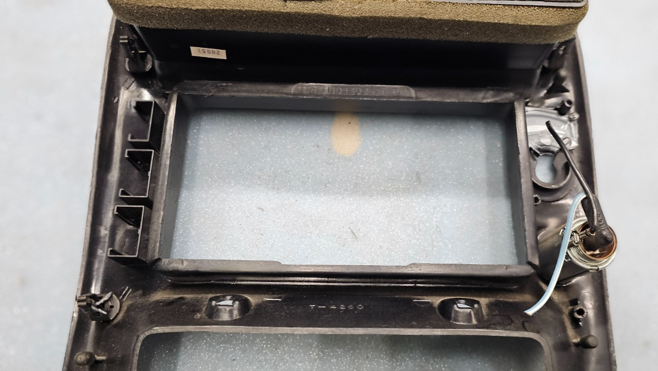 95-10 Ranger Explorer Center Dash Radio Stereo Display Bezel Trim Panel BLACK B2