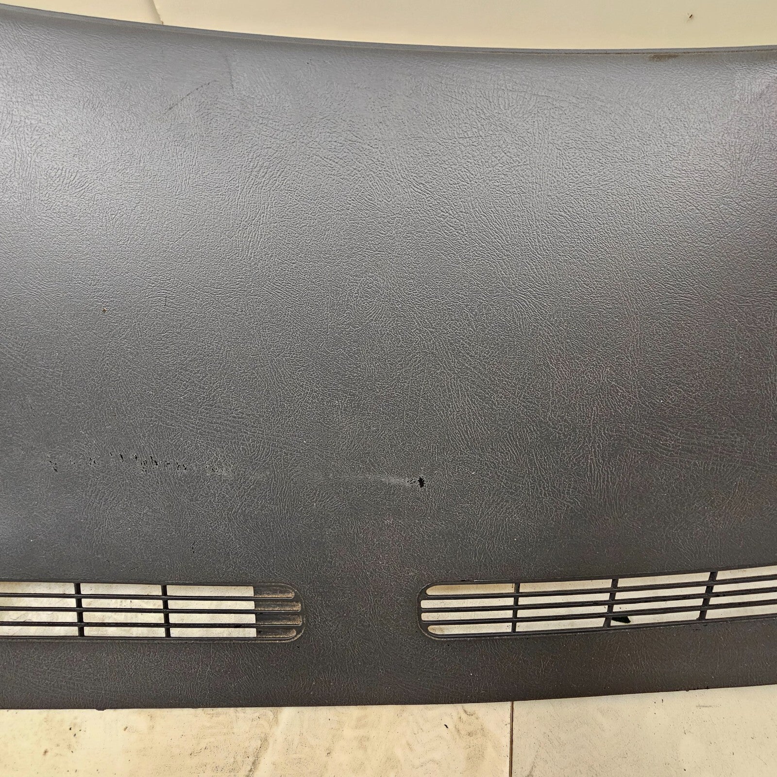 99-06 SILVERADO SIERRA TAHOE Upper Dash Cap Cover Top Dashboard Pad GRAPHITE DP1