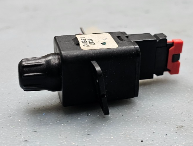 🔥04-08 GRAND PRIX DASH INSTRUMENT PANEL DIMMER LIGHT SWITCH CONTROL BLACK