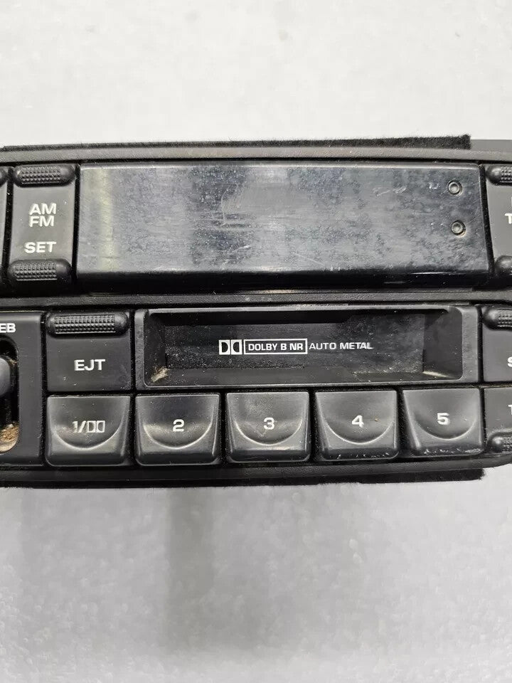 🔥98-03 Sebring Town Country Caravan Dash AM FM Radio Stereo Display Tape Player