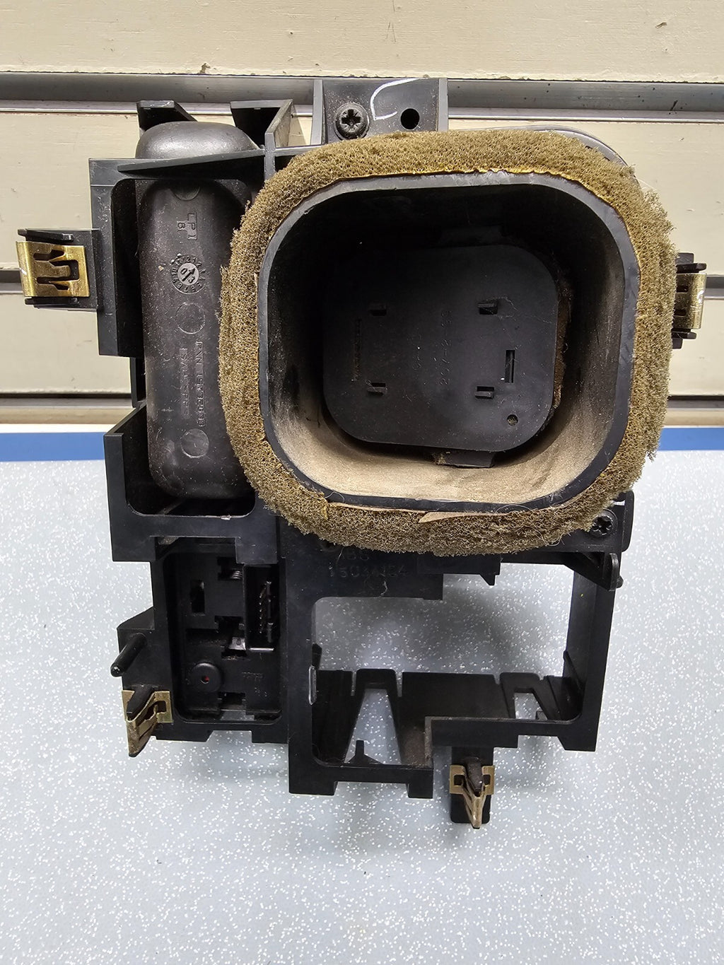 🔥99-06 Chevy Silverado Sierra Headlight Switch left Driver Air Vent black HS19