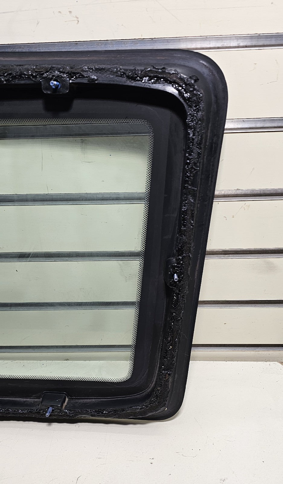 92-96 FORD F-150 F-250 F-350 Rear Side RH Window Passenger Quarter Glass Fits