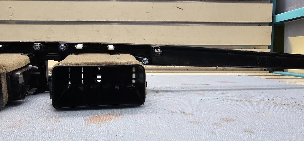 🔥2014-2018 Mazda 3 Front Center AC Dash Vent Trim Panel Hazard Switch OEM