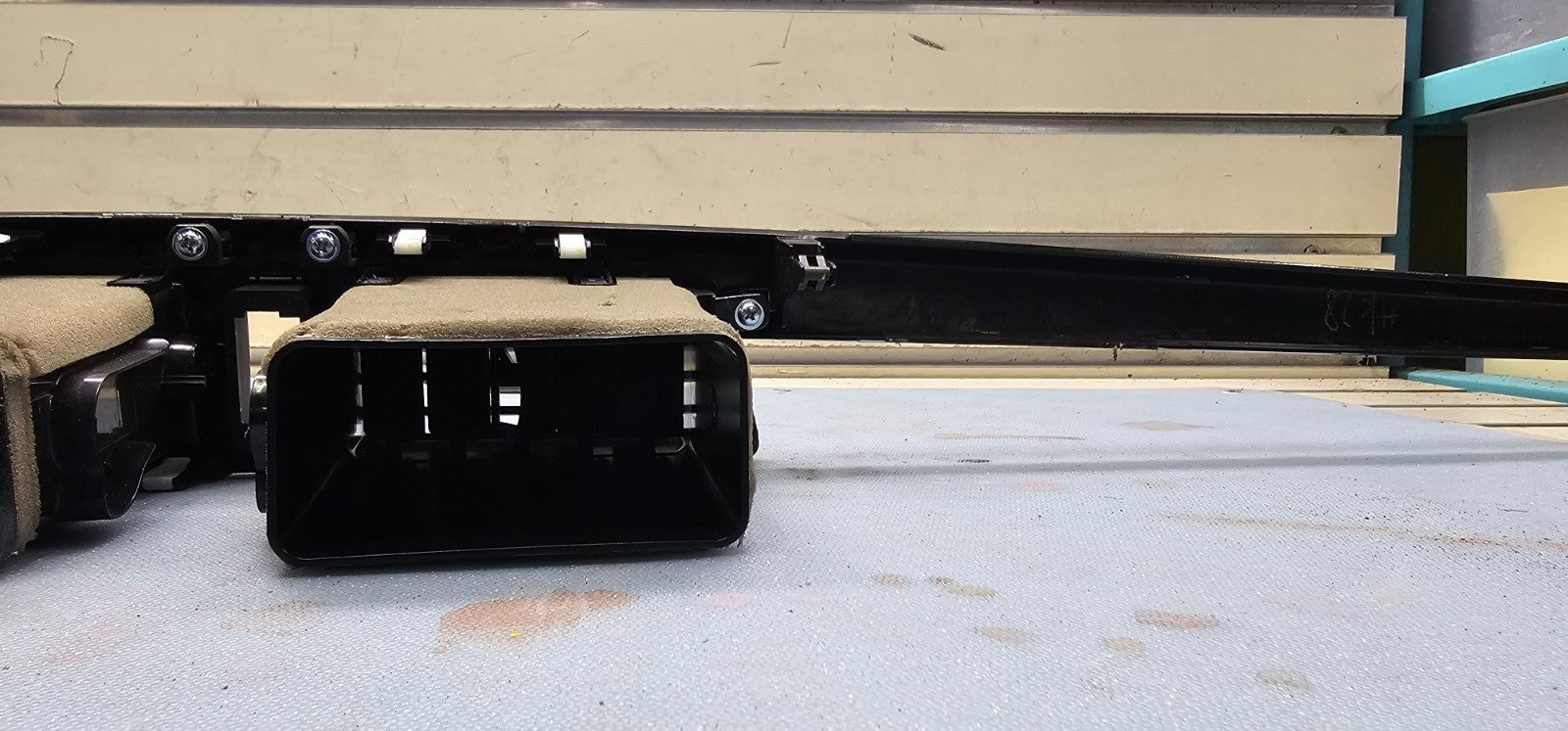 🔥2014-2018 Mazda 3 Front Center AC Dash Vent Trim Panel Hazard Switch OEM