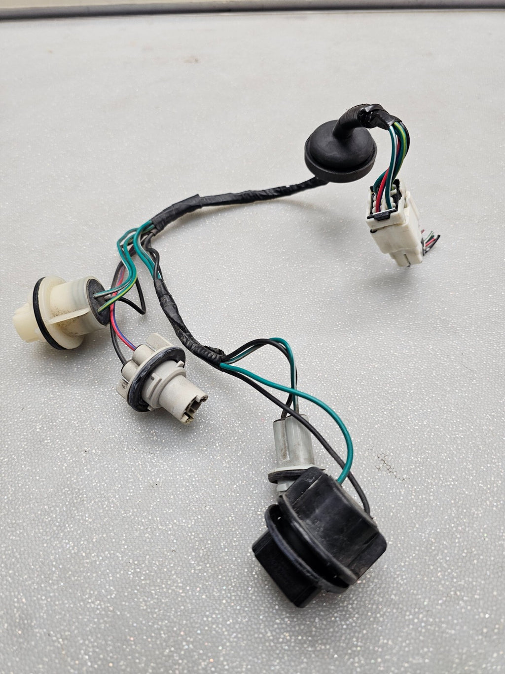 🔥2002-2006 Nissan Altima Tail Light Lamp Wiring Harness LH or RH