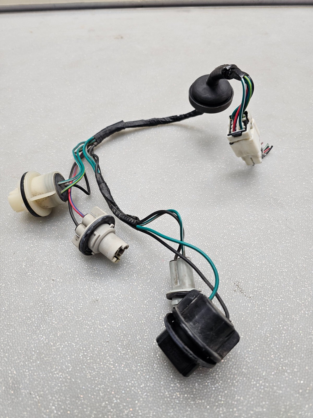 🔥2002-2006 Nissan Altima Tail Light Lamp Wiring Harness LH or RH