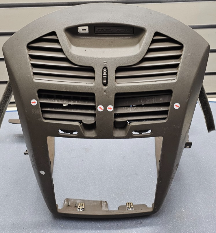 🔥04-07 MALIBU Dash FM RADIO Display Stereo BEZEL Climate Control DARK TAN B7
