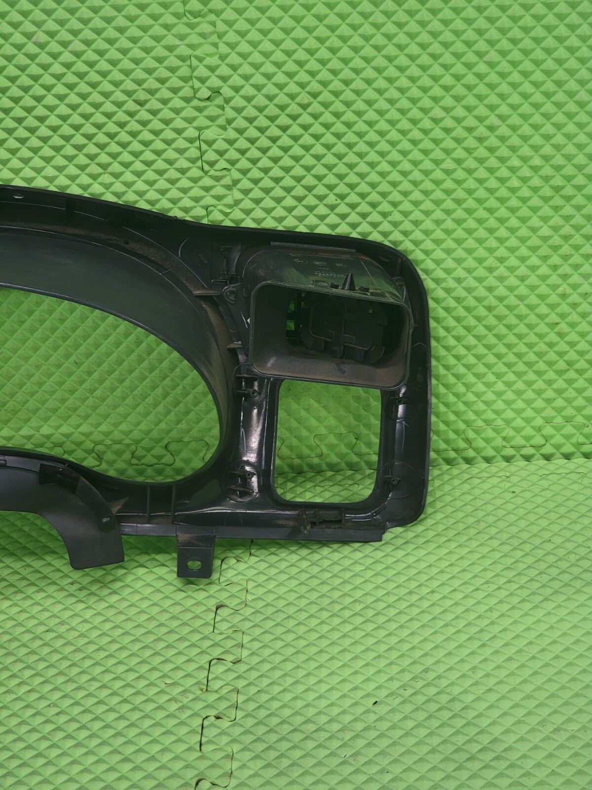🔥98-04 BLAZER S10 JIMMY SONOMA Cluster Dash Radio Bezel graphite  C8