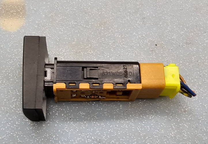 🔥09-12 HYUNDAI SANTA FE Rear Window Heating Heated Switch Button Assembly OEM