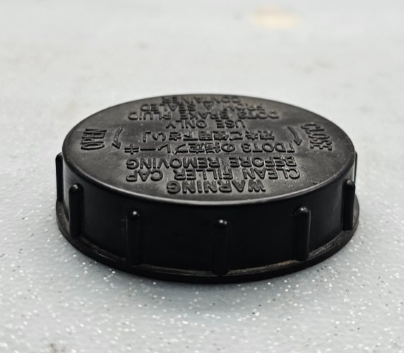 🔥03-17 Armada Murano Quest Brake Master Cylinder Fluid Oil Reservoir Cap Tank