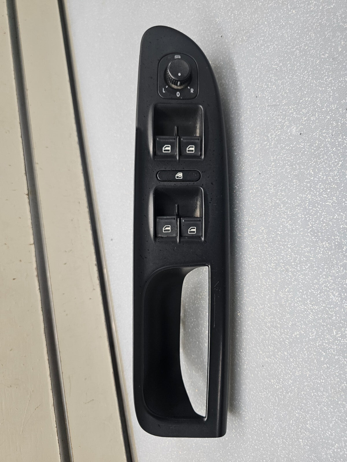 06-10 Passat Golf Jetta Rabbit Left Driver Door Master Power Window Switch Black