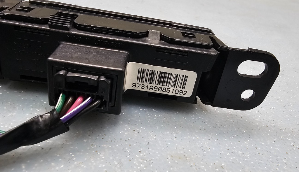 09-12 Chevrolet Traverse Center Dash Panel Hazard Control Switch Unit OEM SW55