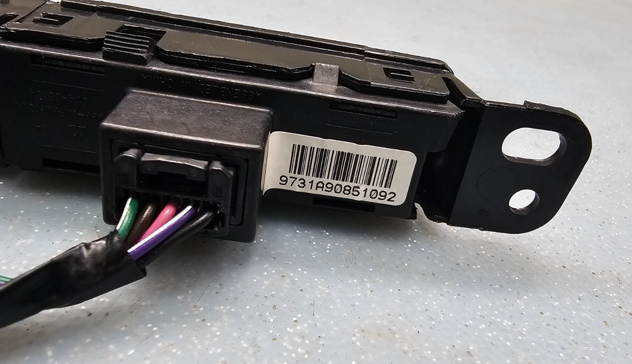 09-12 Chevrolet Traverse Center Dash Panel Hazard Control Switch Unit OEM SW55