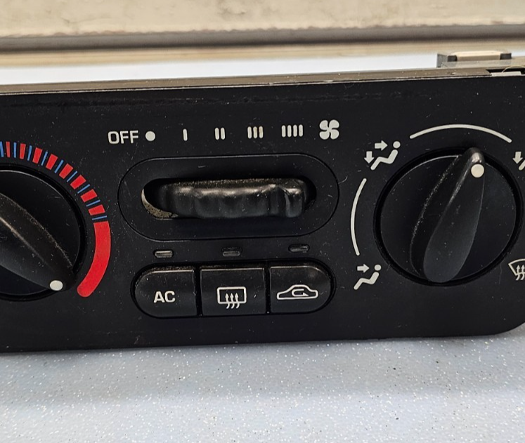 🔥00-02 Saturn S-Series Dash A/C HVAC Heater Climate Temperature Control Black
