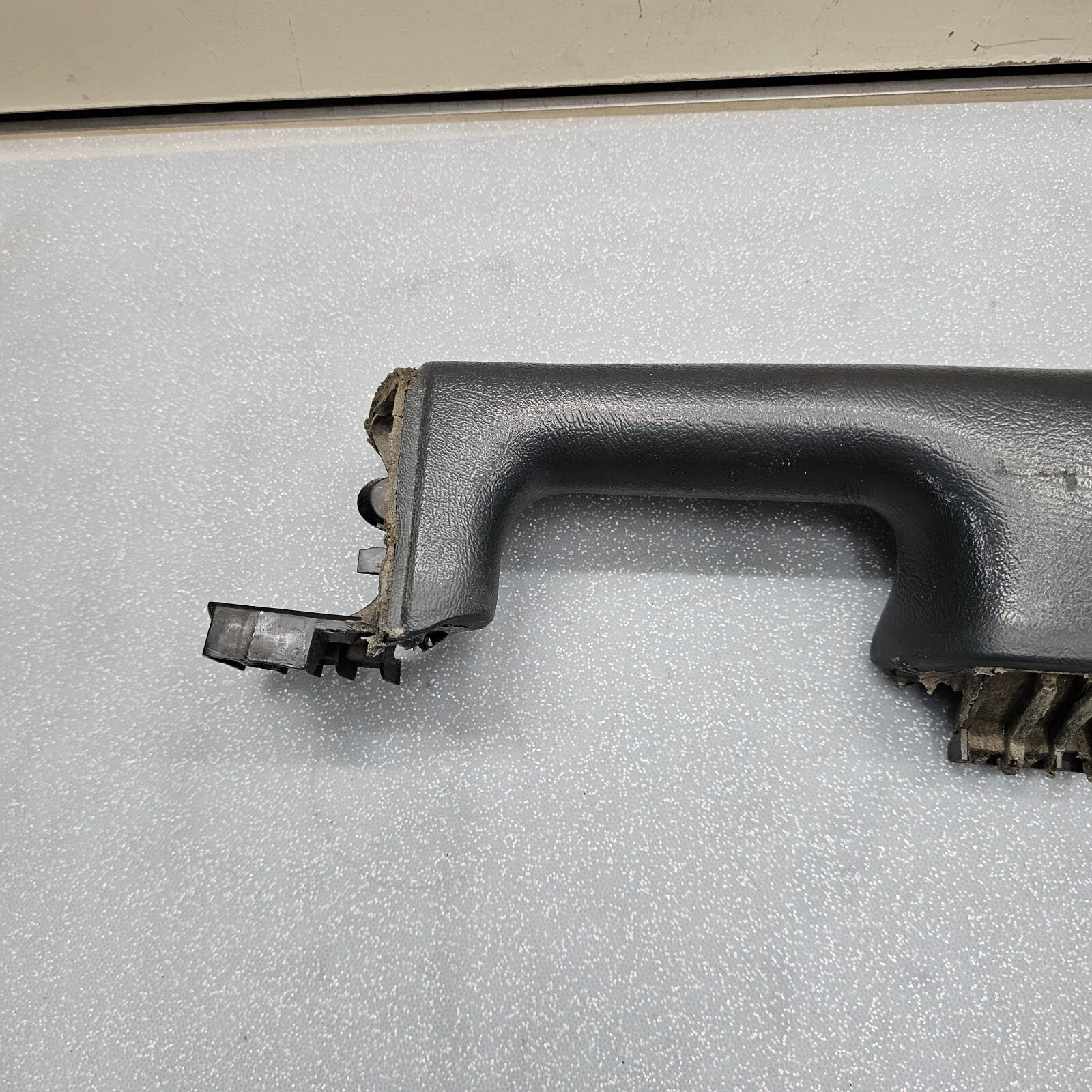 🔥99-02 Chevrolet GMC Silverado Tahoe Front Left Door Armrest Handle Graphite H1