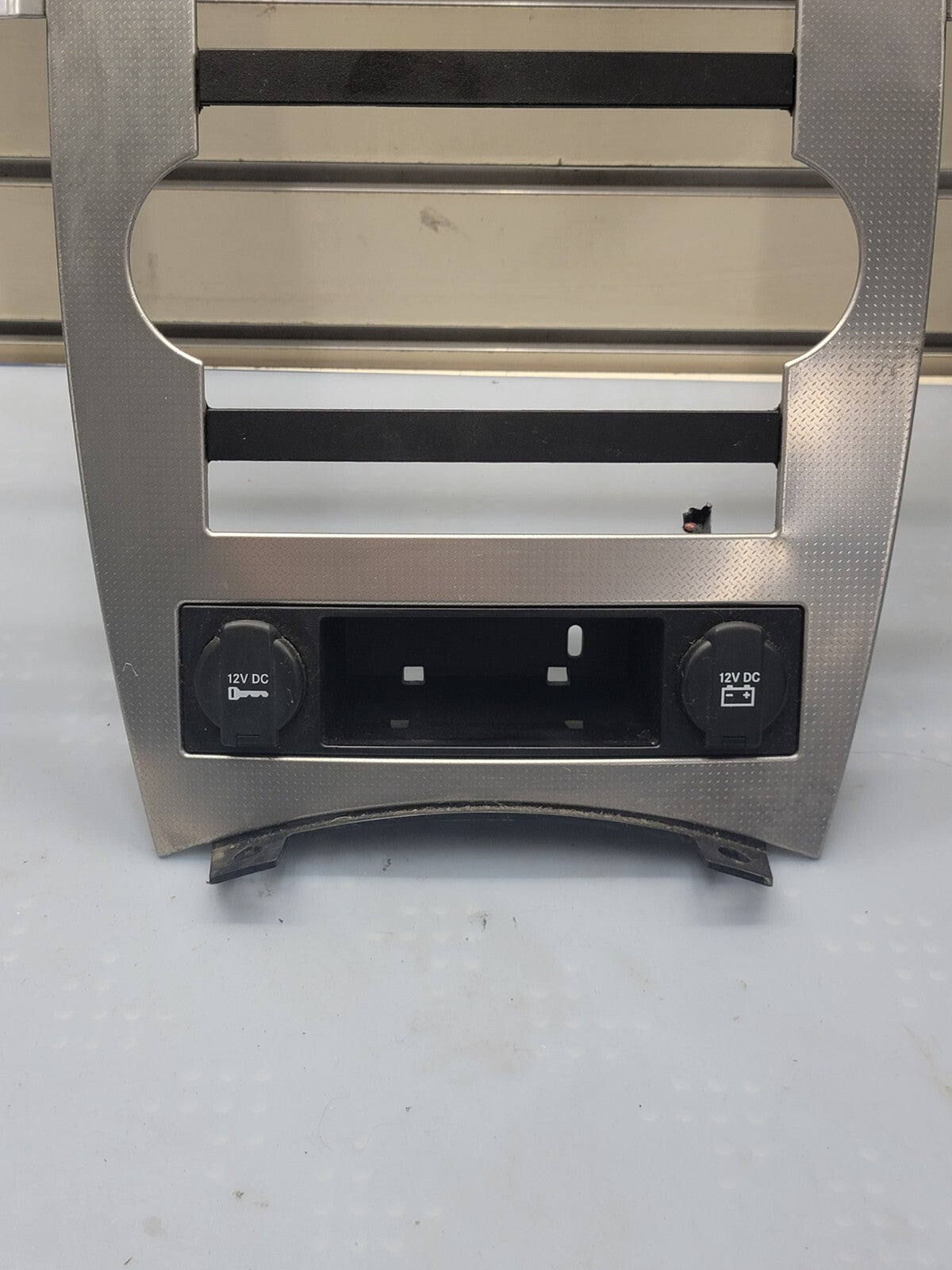 🔥08-10 Jeep Grand Cherokee Radio Bezel  Dash Trim Temperature Control silver