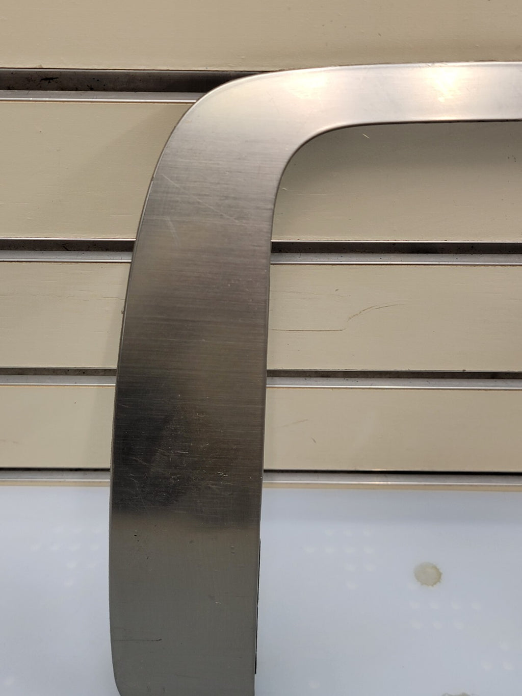 🔥07-13 SUBURBAN TAHOE YUKON CENTER DASH RADIO BEZEL TRIM SILVER
