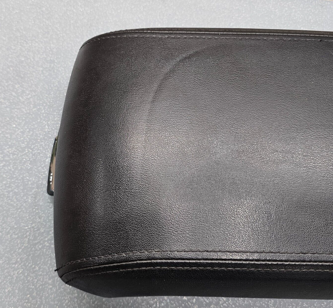 07-10 Lincoln MKX Console Lid Pull Cover Top Pad Leather Arm Rest Assembly Black