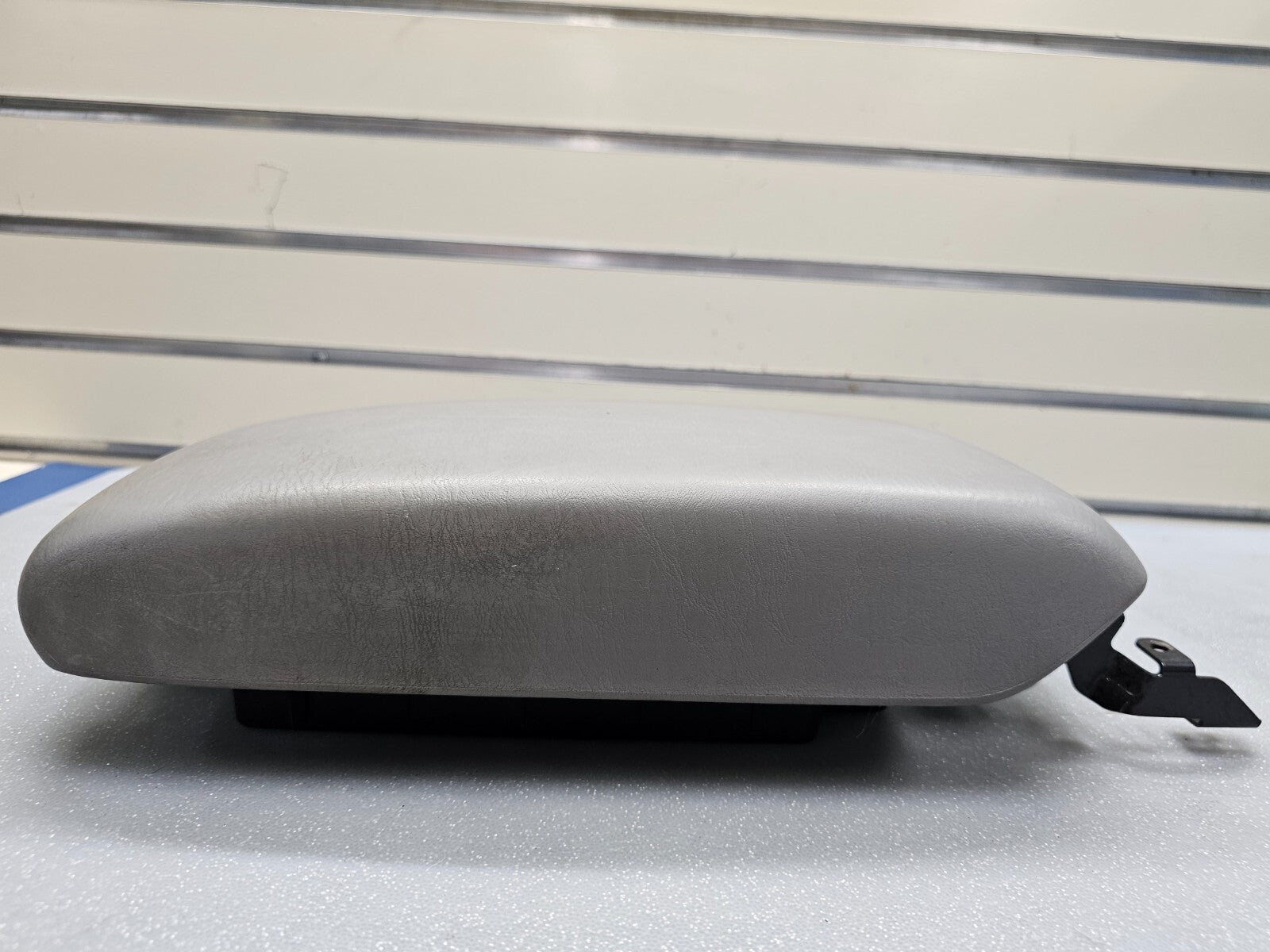 🔥02-06 CAMRY SOLARA LEXUS ES330 CENTER CONSOLE LID ARM REST COVER ASSEMBLY GRAY