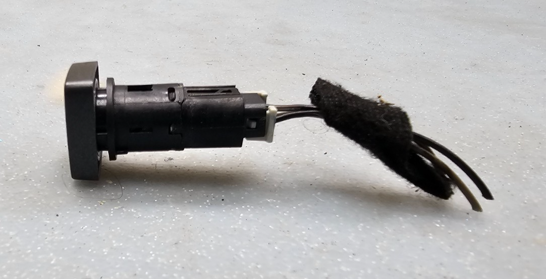 🔥07-11 Buick Lucerne Center Console Electronic Traction Control Switch Button