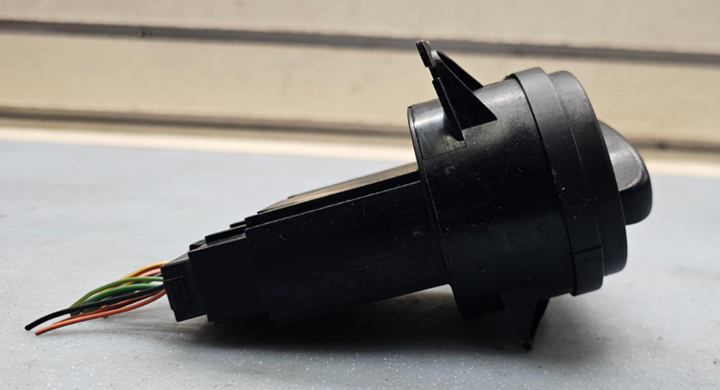 🔥04-07 Focus Dash Headlight Lamp Control Switch Head Fog Light Switch Black