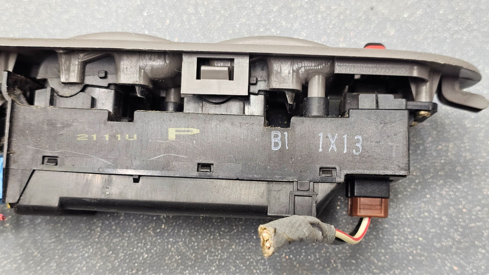 🔥99-04 Odyssey Front Left Driver Door Master Window Switch Bezel Assembly Tan