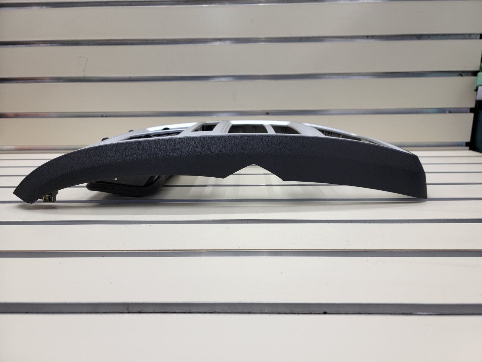 🔥2009-2010 DODGE JOURNEY DASH RADIO TRIM BEZEL OEM silver
