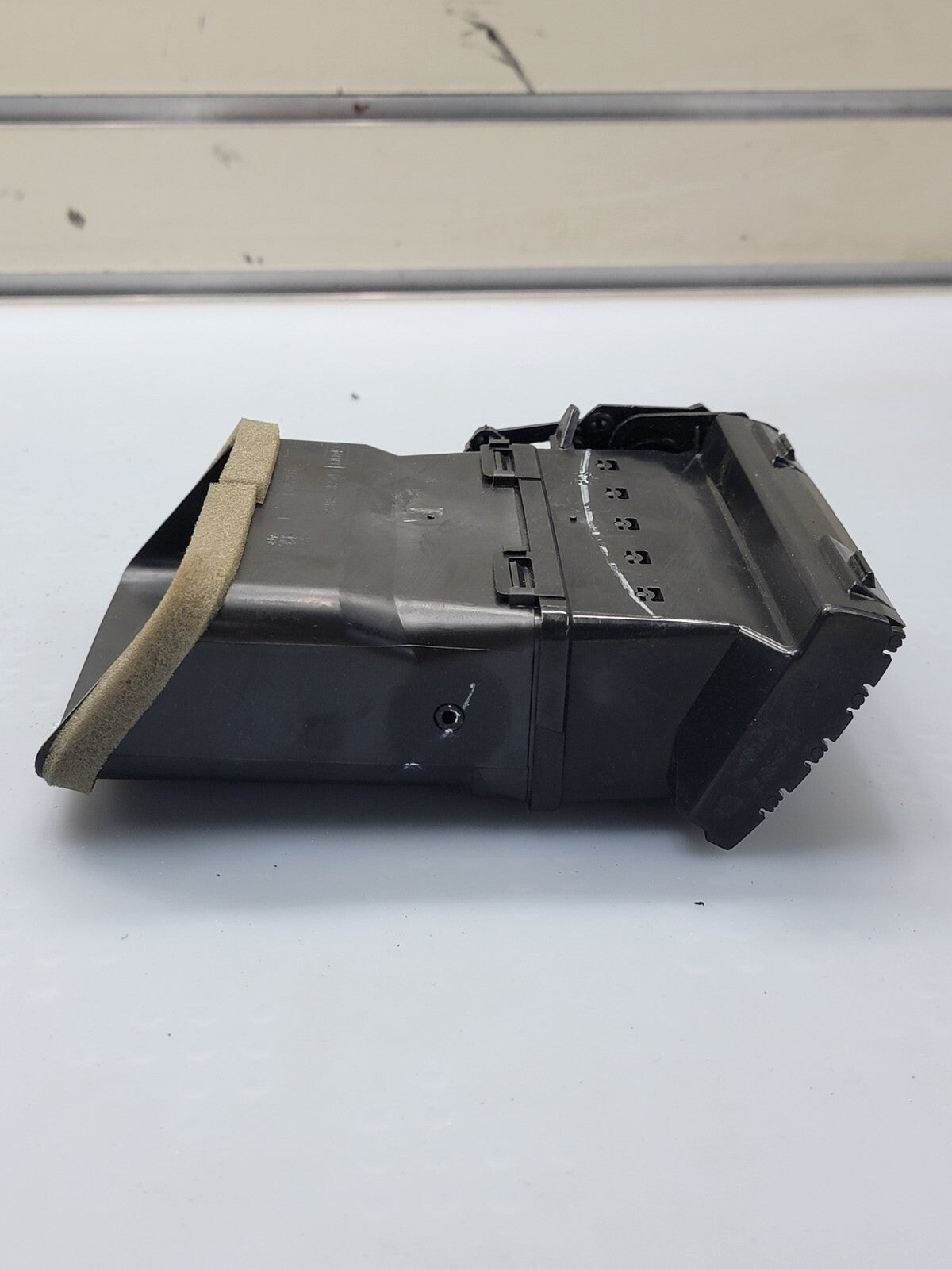 🔥06-09 Ford Fusion Mercury Milan Air Vent Center Dash Storage Comp Right Side