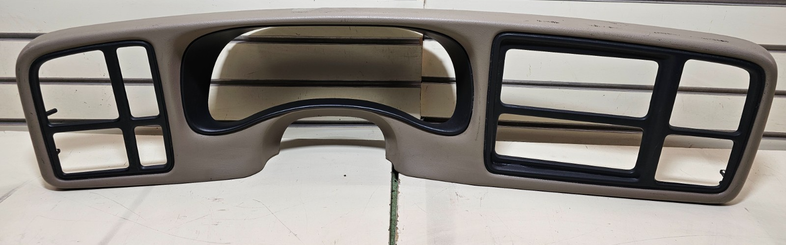 🔥99-02 Silverado Tahoe Instrument Cluster Speedometer Dash Panel Bezel Tan C4