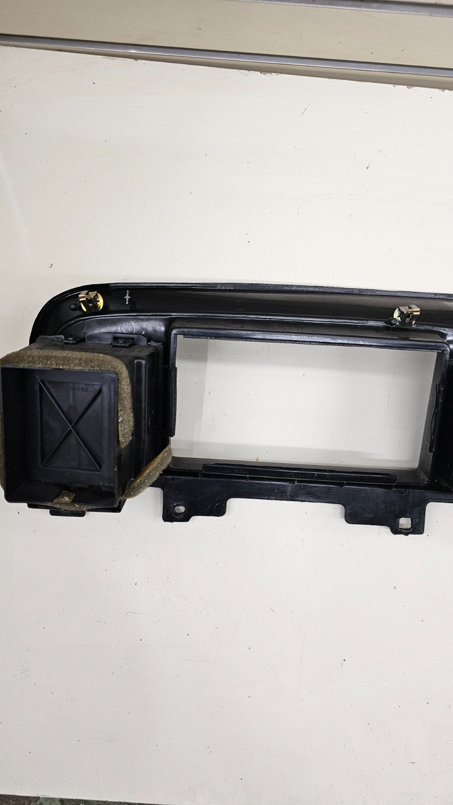 🔥95-11 Grand Marquis Crown Victoria Dash Instrument Cluster Radio Bezel Black