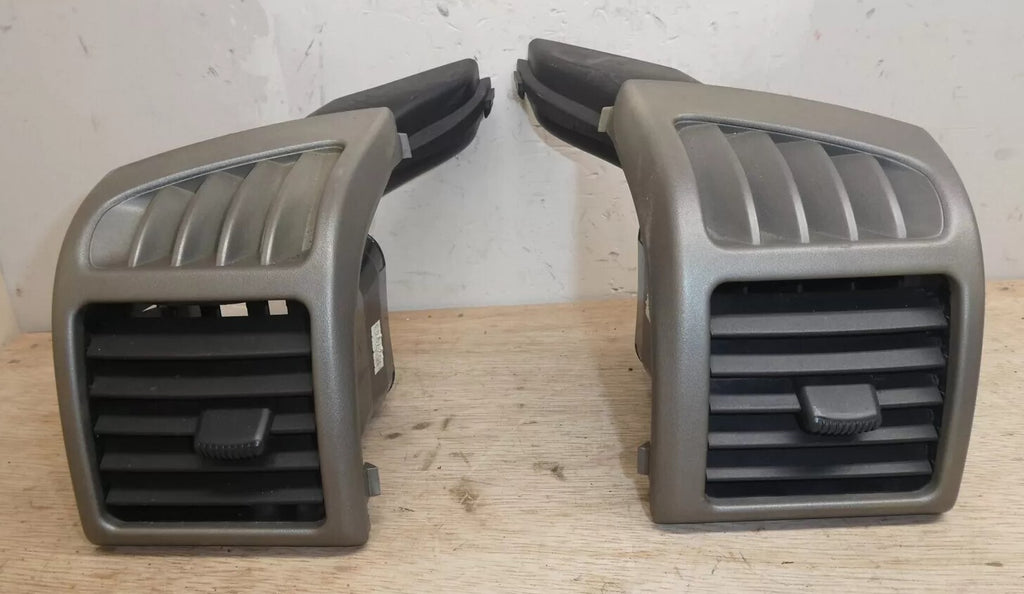 🔥2004-2012 Chevy Colorado GMC Canyon Dash Outer Air Vent RIGHT HAND  gray