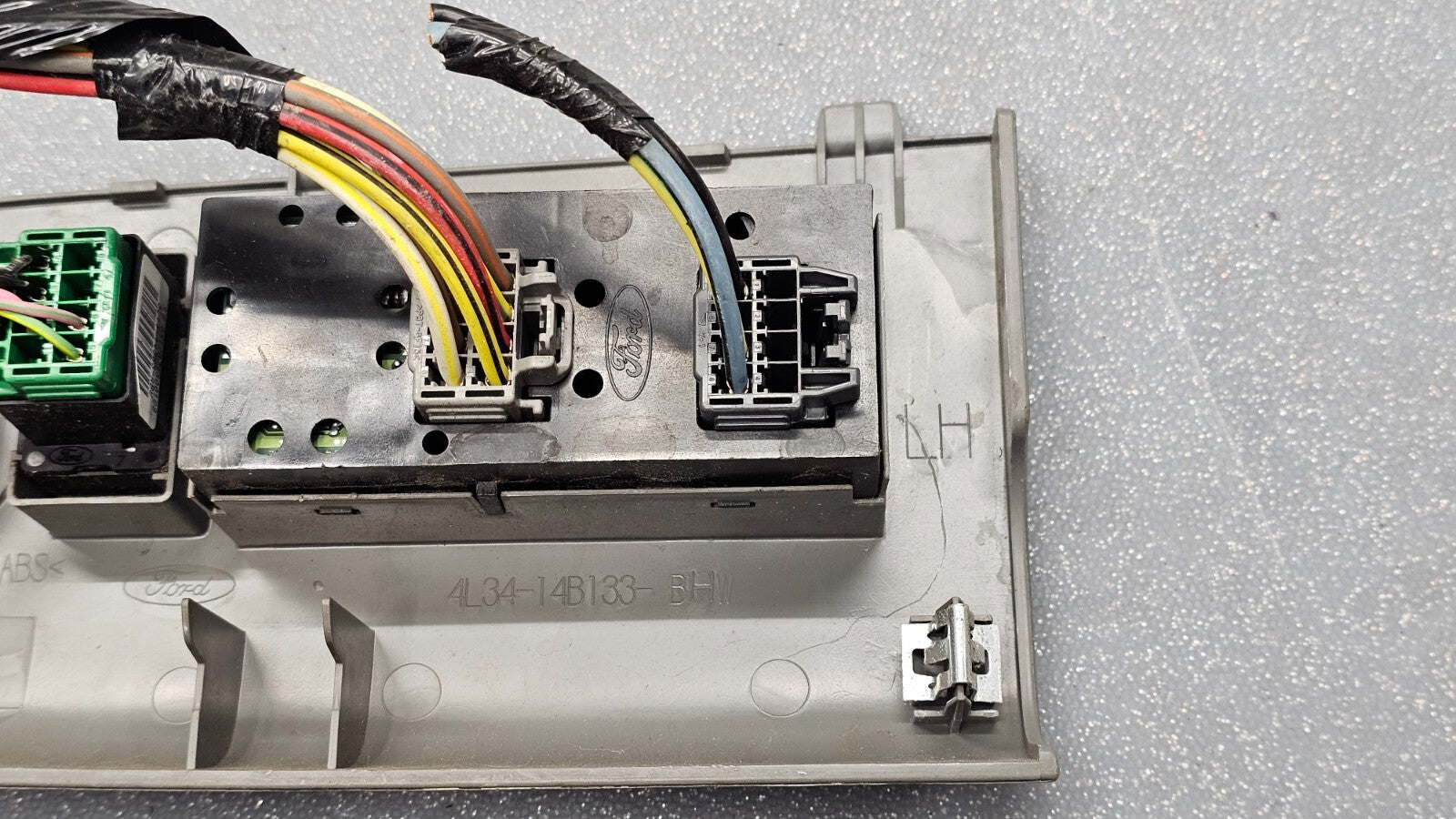 🔥04-08 Ford F150 Left Driver Master Door Window Power Switch Control Gray  WS24
