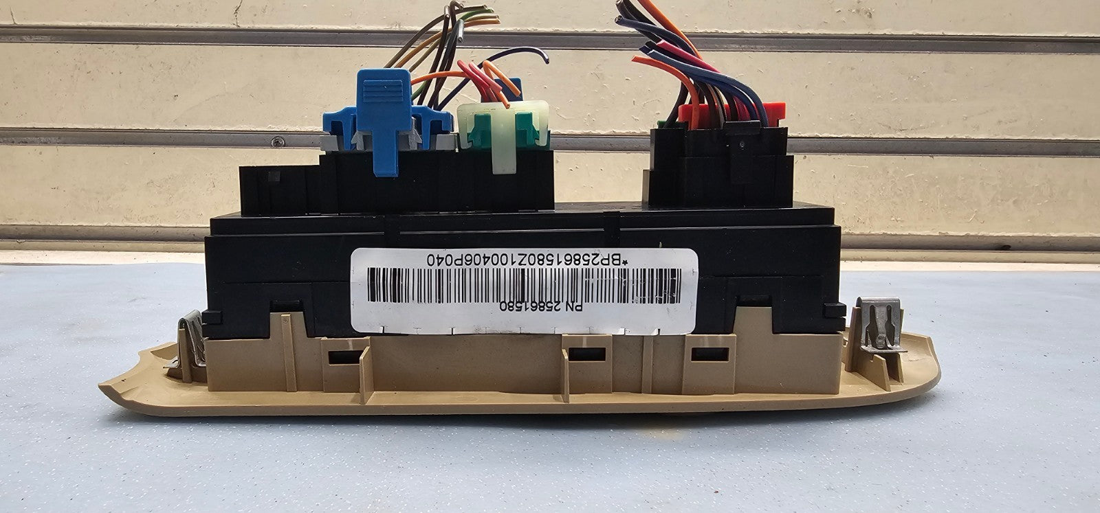 🔥06-09 TRAILBLAZER Front LEFT Master Driver Window Door Switch Assembly Tan