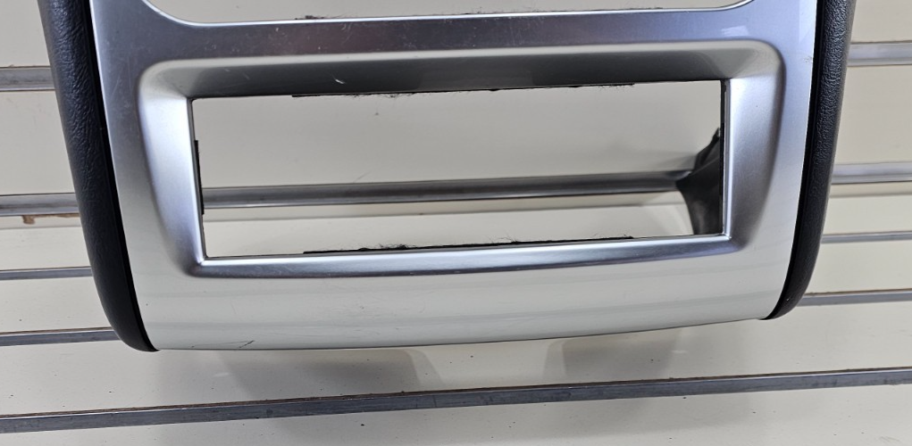 🔥2003-2005 Stratus 2DR Sebring Coupe Radio Dash Trim Bezel Cover Dash Vent OEM