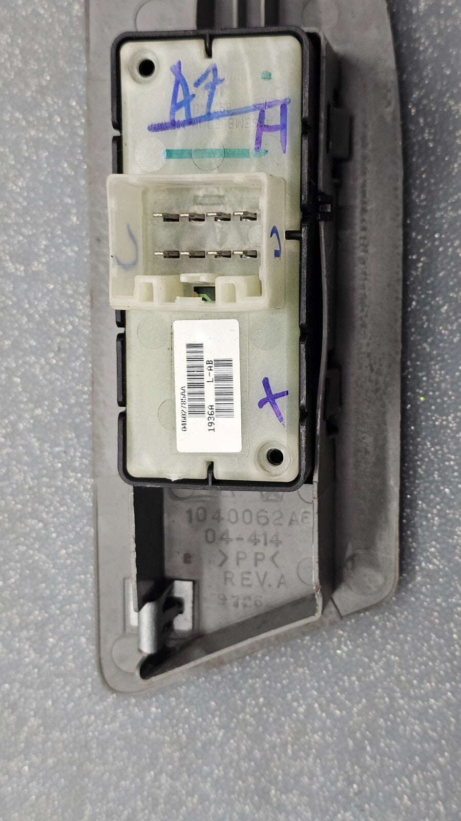 🔥07-09 Dodge Durango Right Passenger Side Power Window Switch OEM Gray