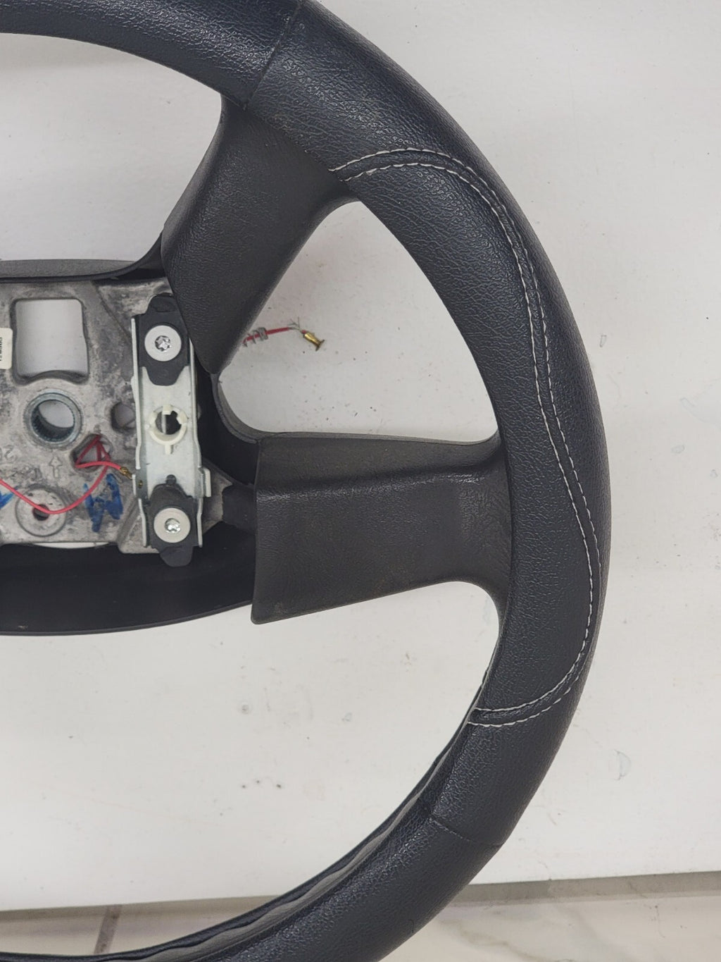 🔥03-06 SILVERADO SIERRA YUKON TAHOE SUBURBAN STEERING WHEEL LEATHER BLACK