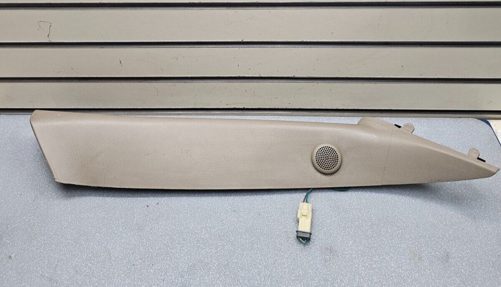 99-06 SILVERADO SIERRA Roof Molding A PILLAR Trim RIGHT Pass Speak LIGHT TAN p3