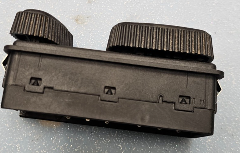 🔥93-05 BMW 740I 750IL Front Right Passenger Seat Adjuster Control Switch Black