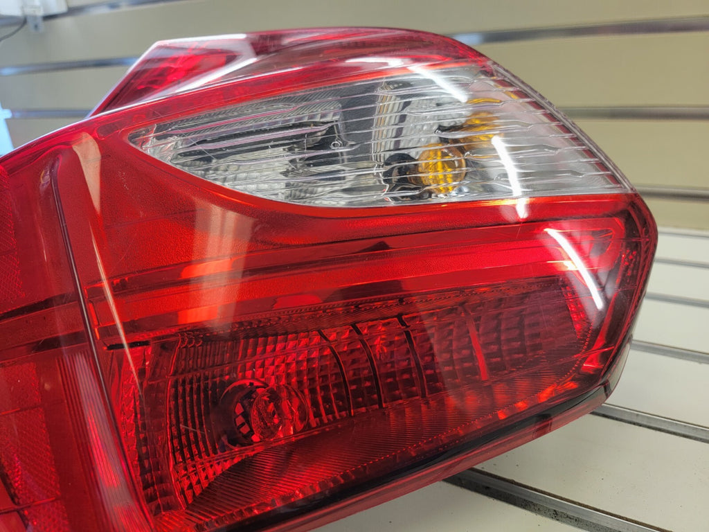 🔥2012-2014 Ford Focus Hatchback Tail Light taillight LEFT DRIVER side