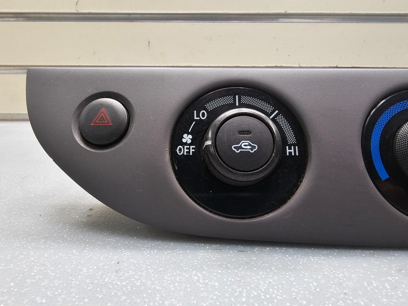 02-06 TOYOTA CAMRY Dash A/C Temperature Heater Climate Control Panel Ventilator