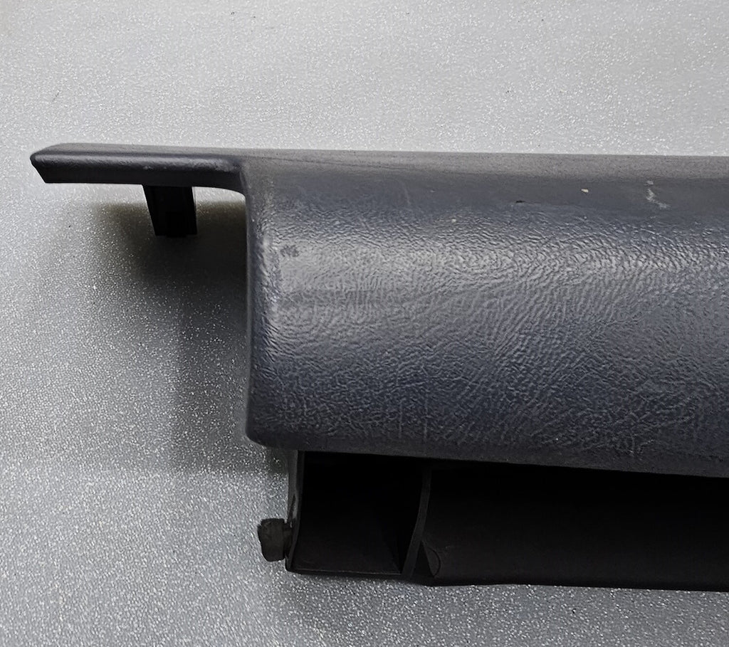 95-99 CHEVY GMC TRUCK SILVERADOC/K Glove Box Storage Compartment Assembly BLUEG2