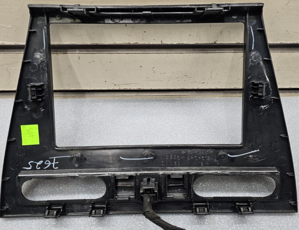 🔥06-09 Fusion Milan Dash Trim Panel FM Radio Stereo Bezel CARBON BLACK/SILVER