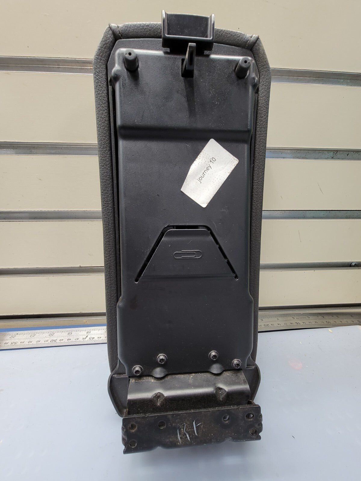 🔥2009-2010 Dodge Journey Center Console Sliding Armrest Lid Assembly OEM Black