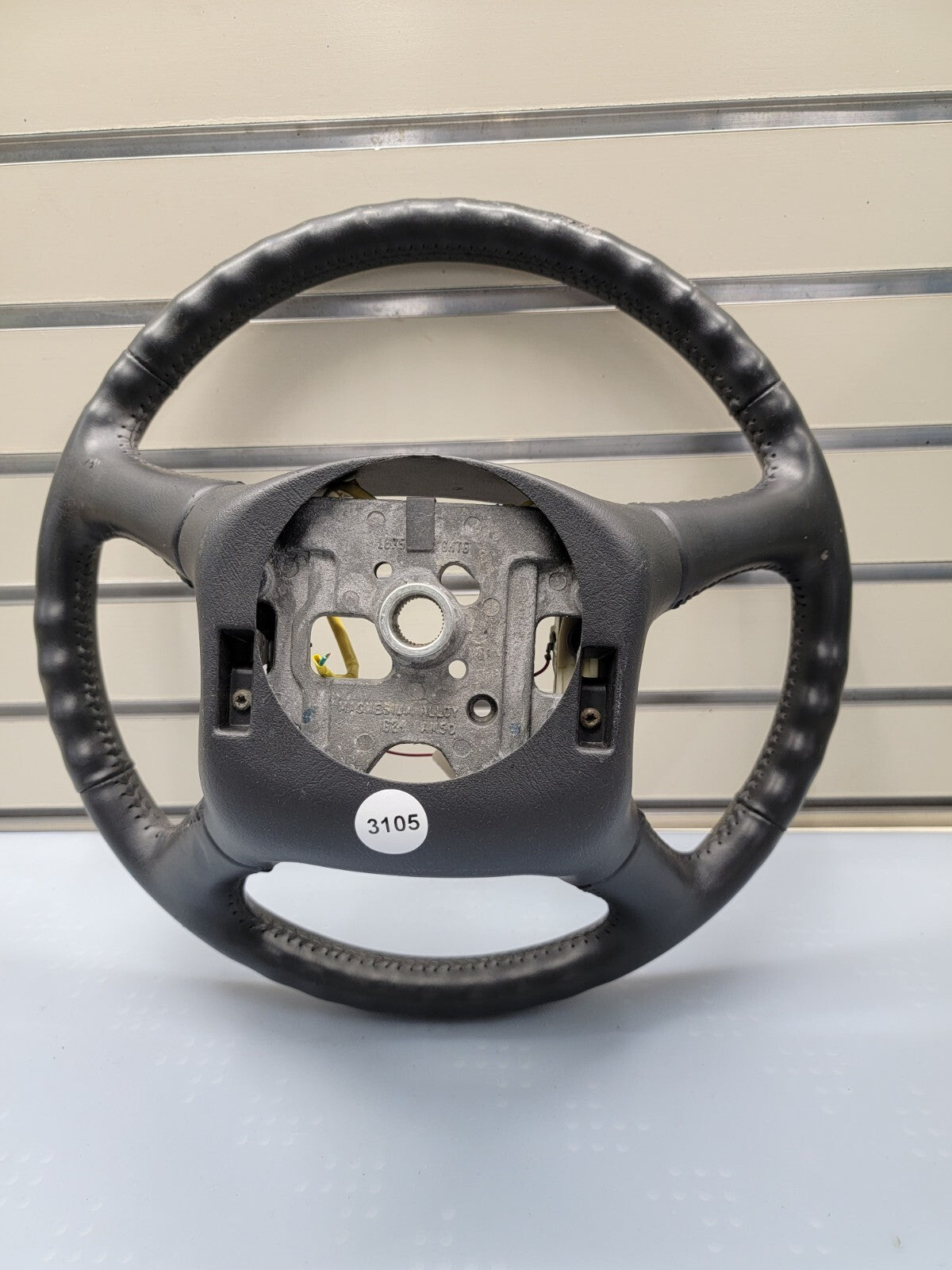 99-02 Chevy Silverado Tahoe Suburban Blazer SONOMA Steering Wheel Leather black