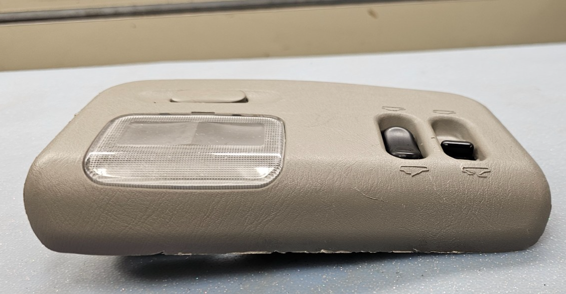 🔥2002-2006 Nissan Altima sunroof switch dome light tan OEM