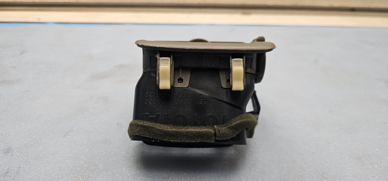 🔥98-02 TOYOTA COROLLA LEFT DRIVER DASH AC A/C HVAC AIR VENT DIMMER SWITCH TAN